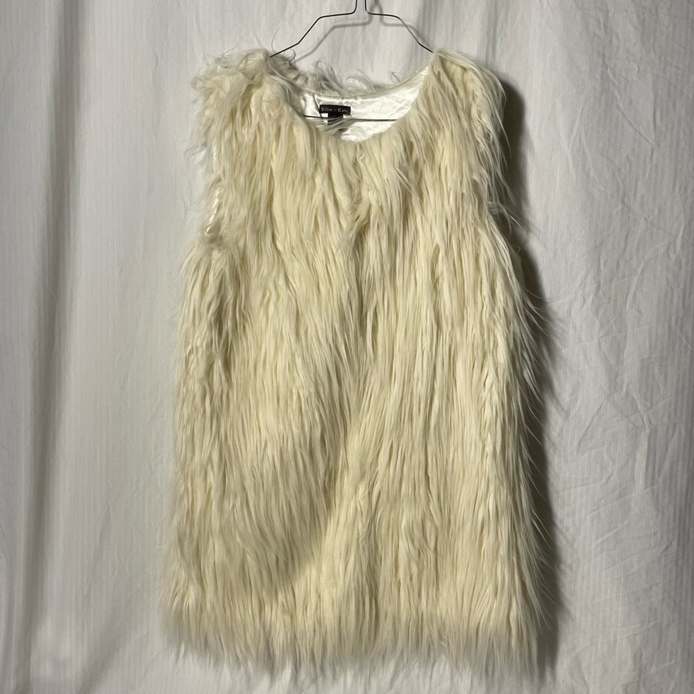 Women's Faux Fur Vest in Cream